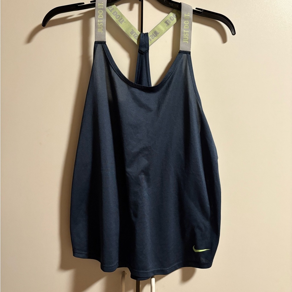 Nike Gray and Light Green Strap Dri-Fit size M